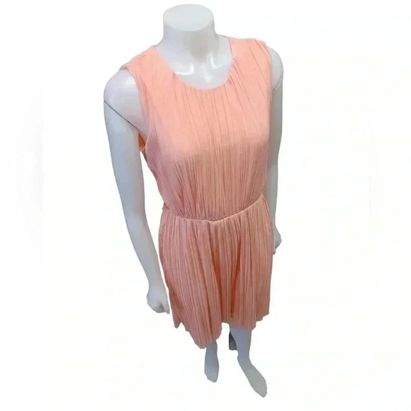 💥HOST PICK💥 Black Collection Peach Pleated Midi Dress Size Medium - Picture 3 of 9